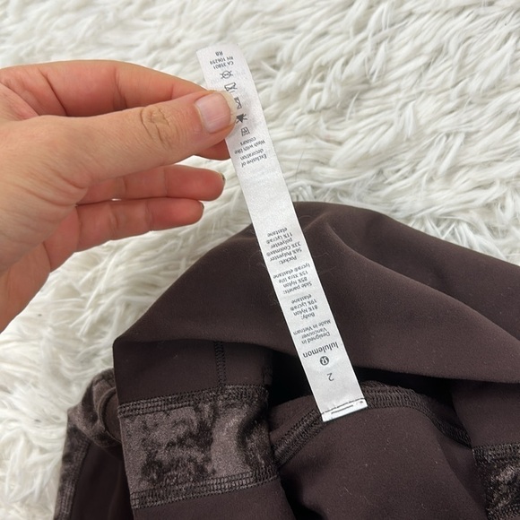 Lululemon Align Super High-Rise Crop *Crushed Velvet French Press - Picture 6 of 7